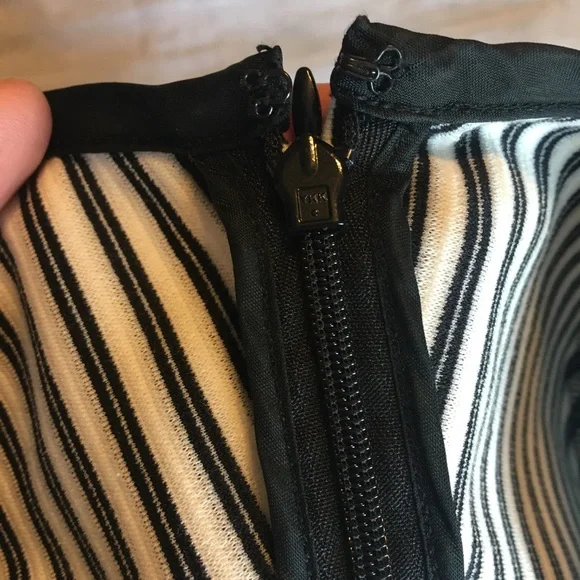 Banana Republic High Waisted Skater Skirt 6 - Picture 8 of 10